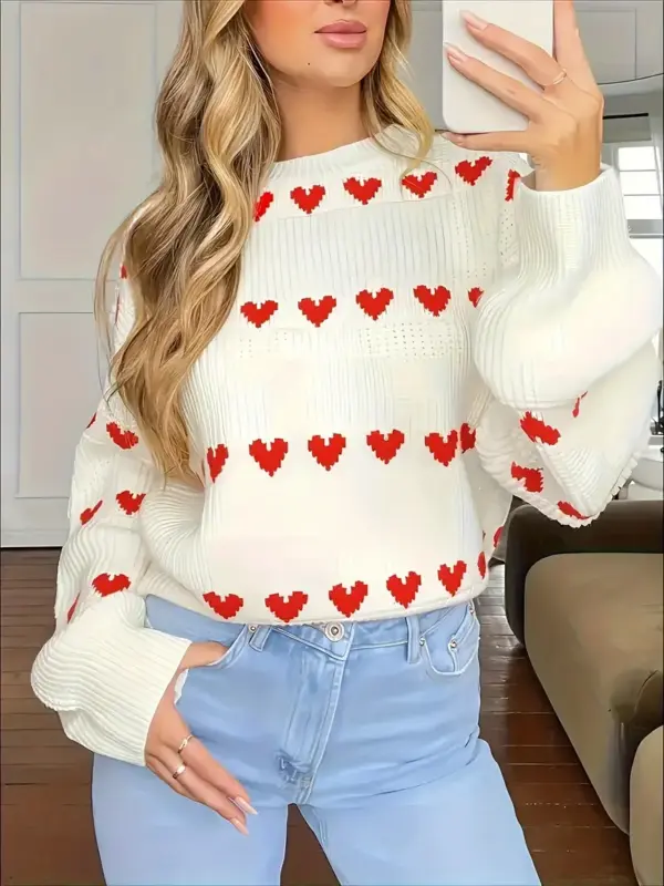 Women's heart-shaped crewneck knitted sweaters