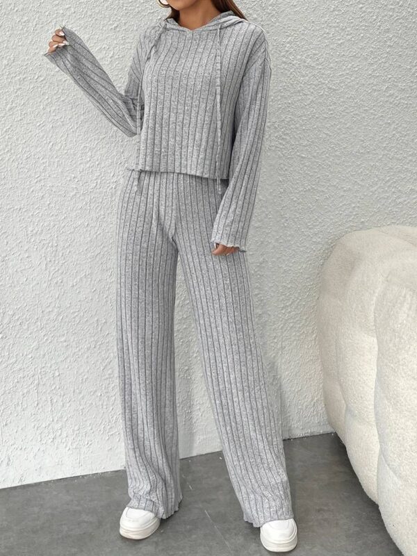 comfortable pullover suit - Image 3