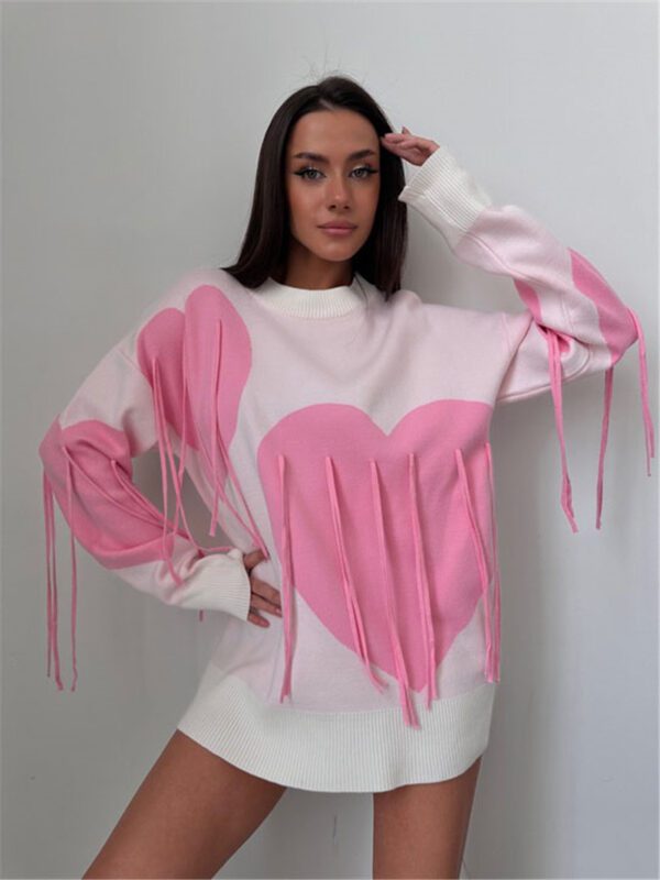 Fashion heart pattern tassel sweater