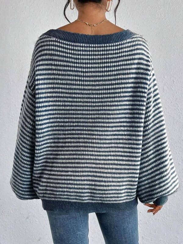 Striped off-shoulder sweater - Image 4