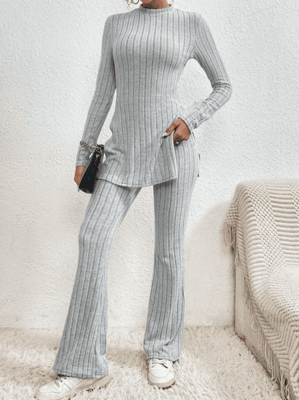 Stand-collar T-shirt and slit-hem trousers - Image 3