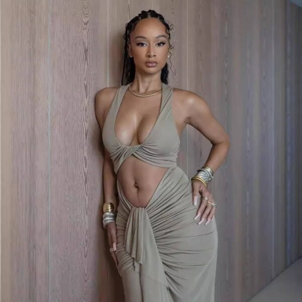 Halter neck fashionable sleeveless fishtail dress - Image 4